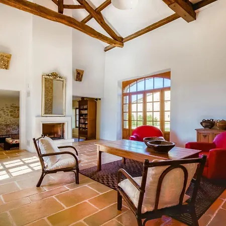 Holiday home Spacious In De L Mance *